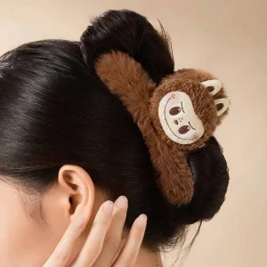 labubu-the-monsters-classic-plush-hair-clip-1